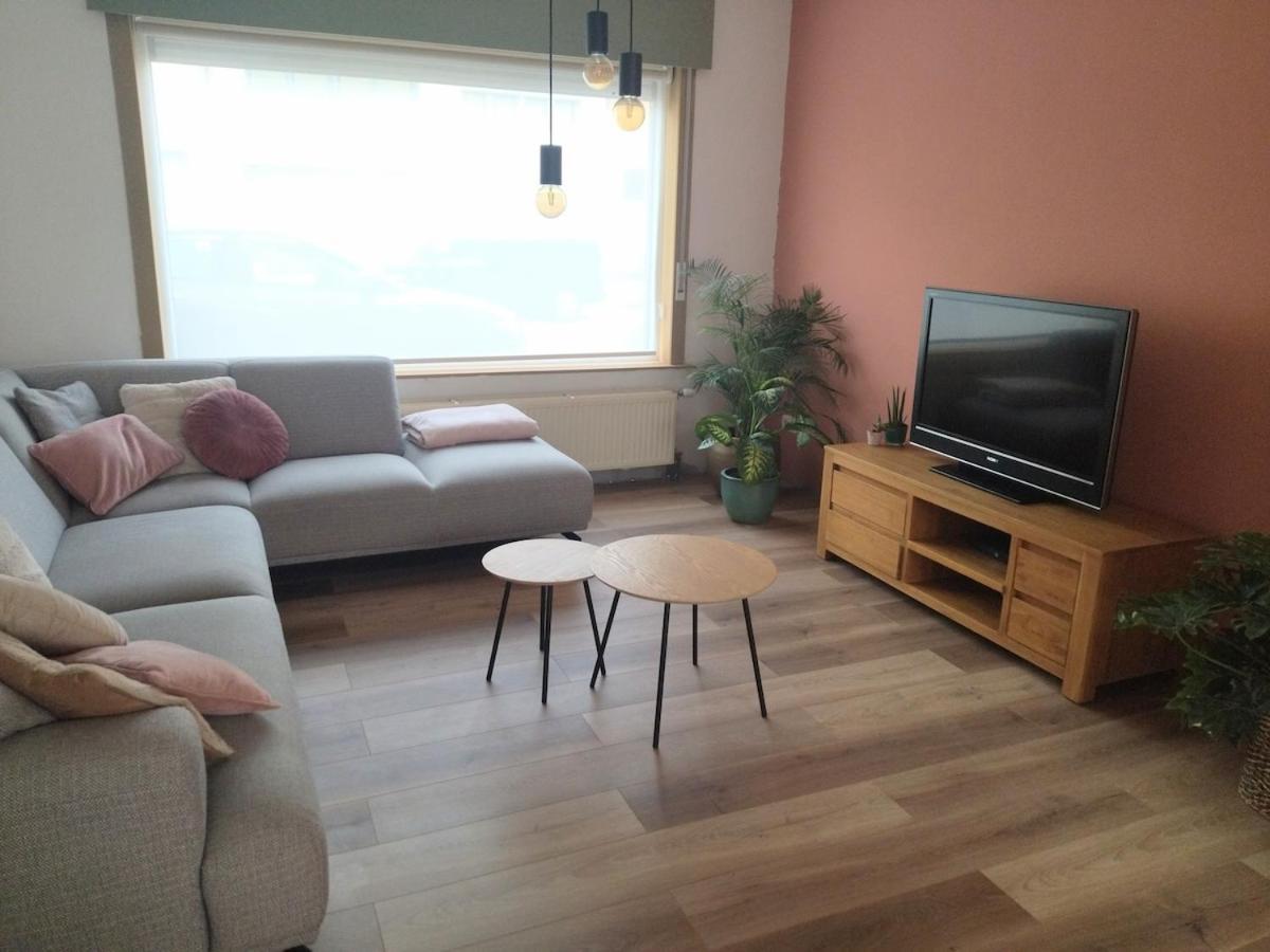 Family In Apartment *